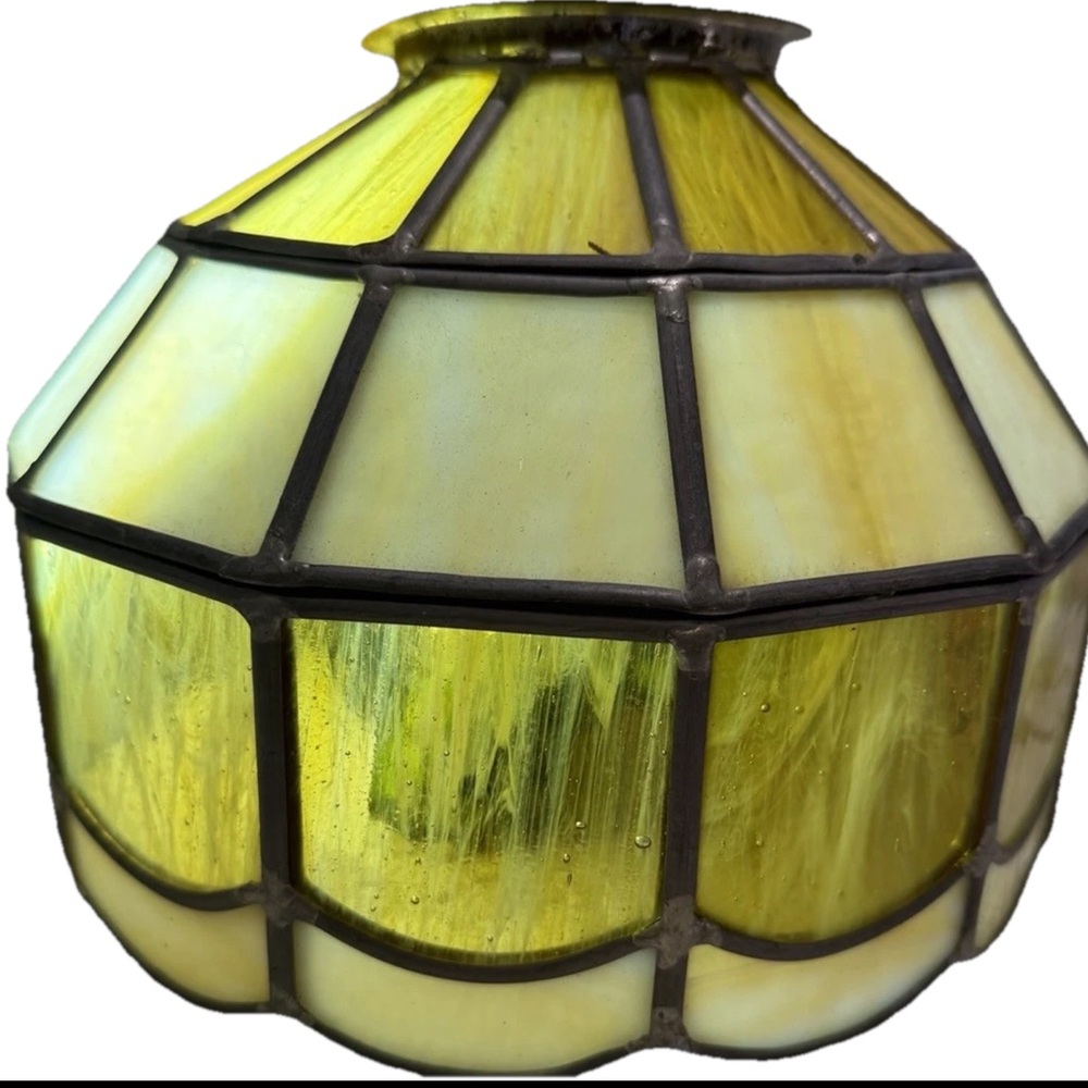 70’s Tiffany StyleStained/Slag Glass Lamp Shade 70’s 10”x7.5”